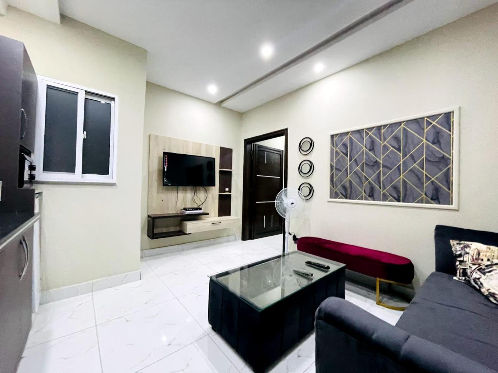 Eiffel Luxury Apartments لاهور المظهر الخارجي الصورة